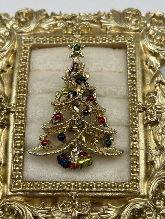 Steven Marc Jewelry - Vtg Steven Marc Christmas Tree Gold Tone Brooch Pin Enamel and Rhinestone 1987
